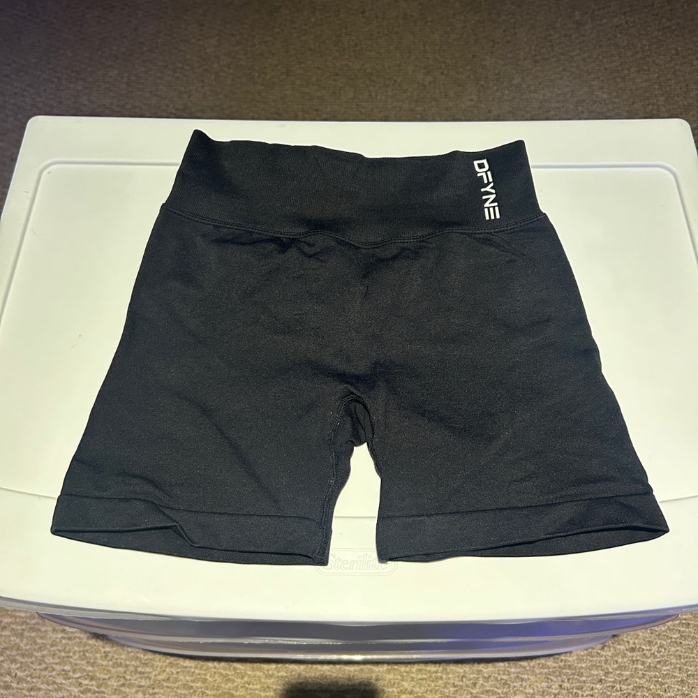 Dfyne Dynamic 4.5 Inch Shorts
